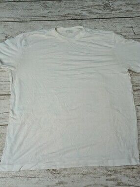 Skims Basic White T Shirt Size Medium